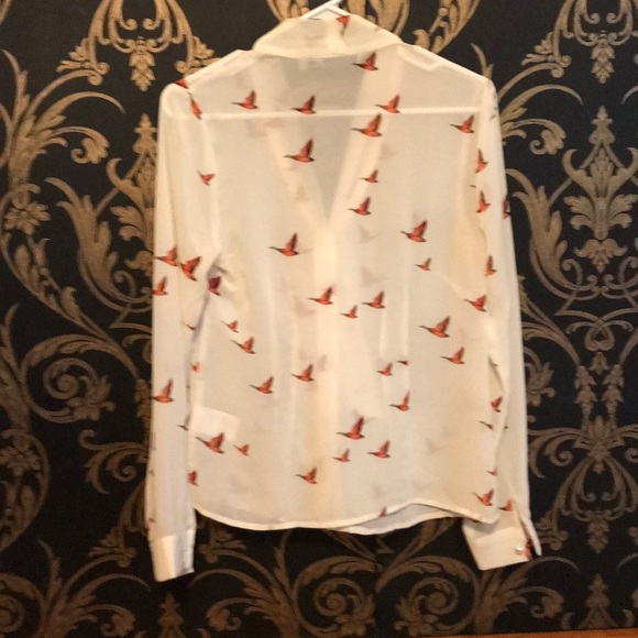 White blouse with light brown bird design - Picture 6 of 6